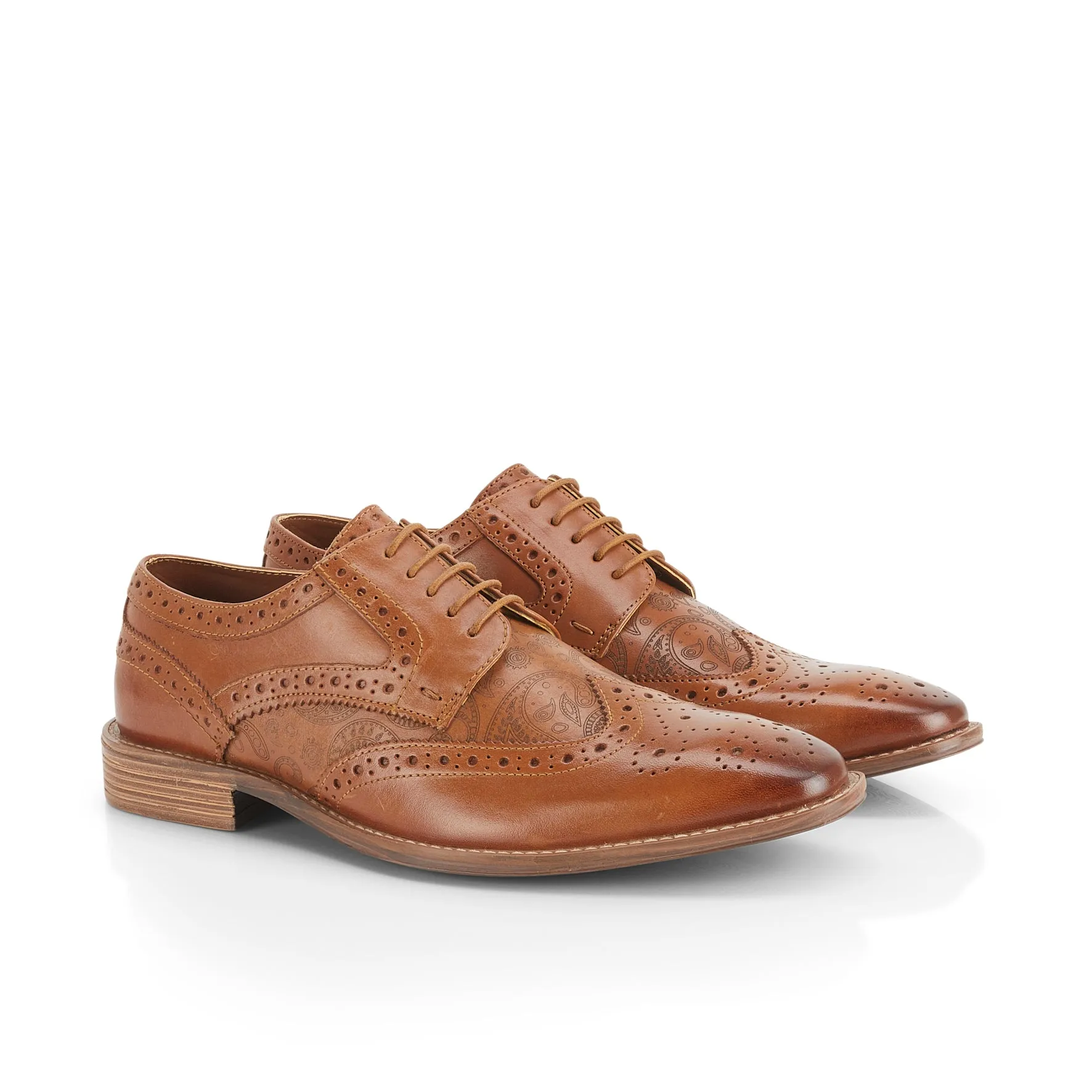 Churchill Men's Brogue Shoes - Tan