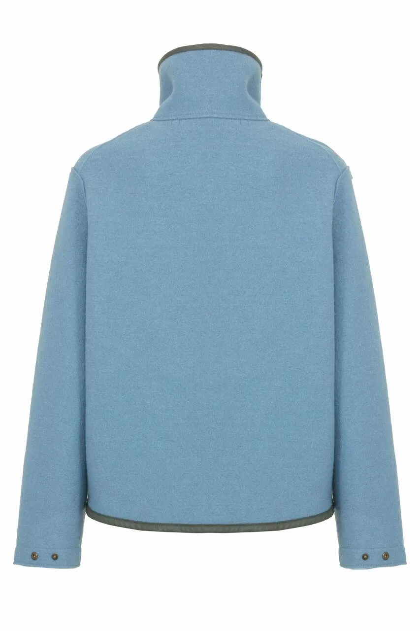 Delia-CW W
