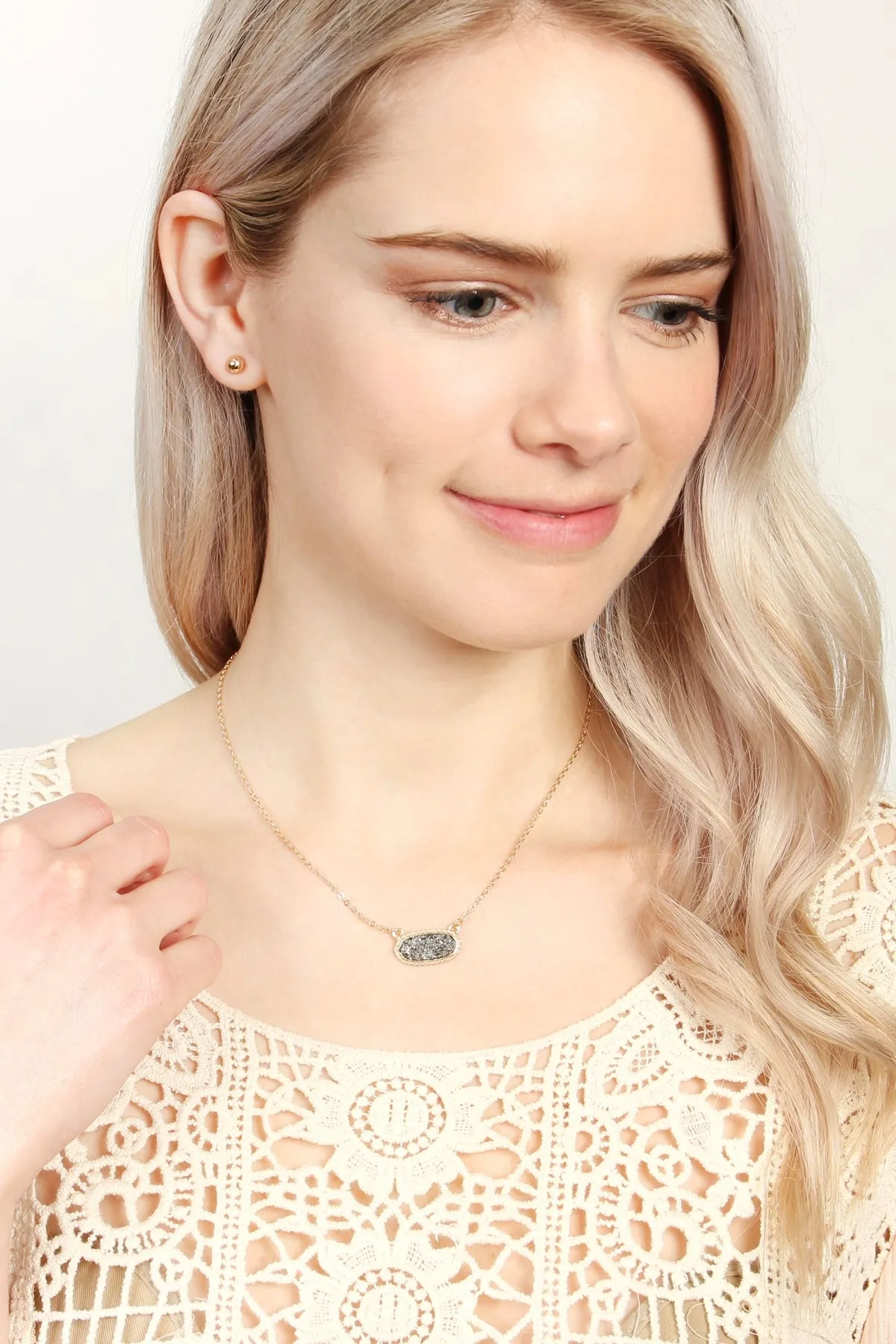 Druzy Stone Oval Stone Pendant  Necklace