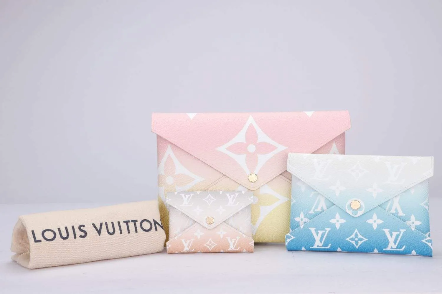 Louis Vuitton Escale Pochette Kirigami Pochette By The Pool 2021 Collection (M80377), with Dust Cover & Box