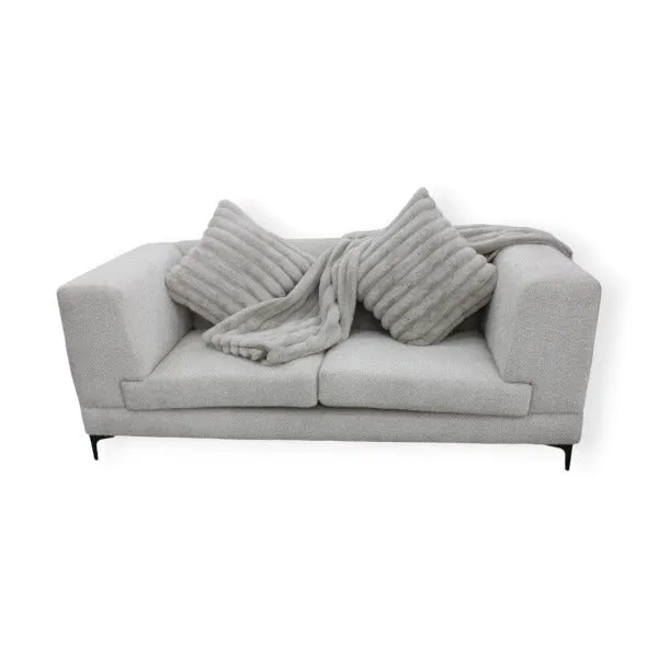 Michelle 2.5 Division Couch