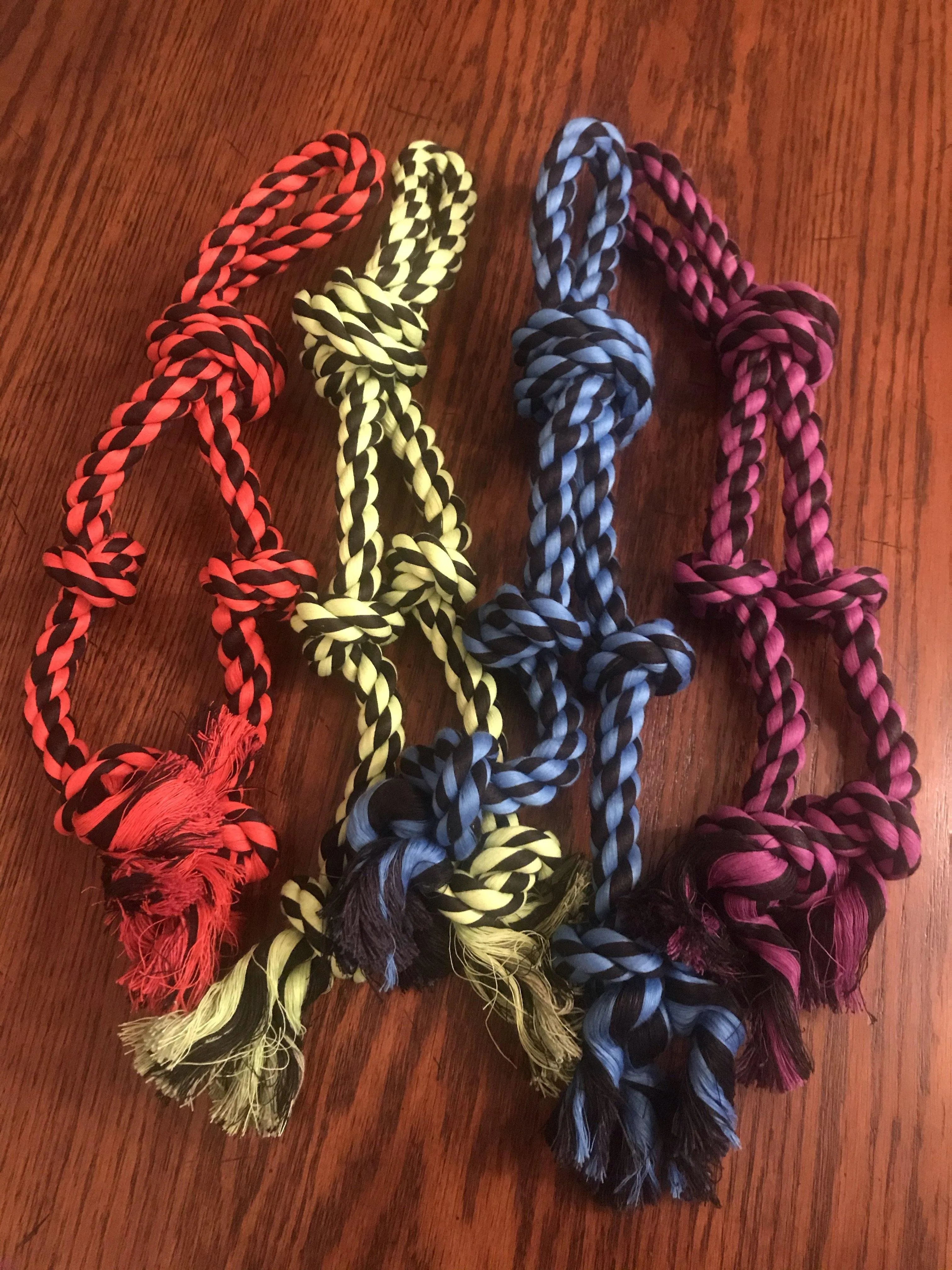 Nuts for Knots Rope Tug w/2 Danglers