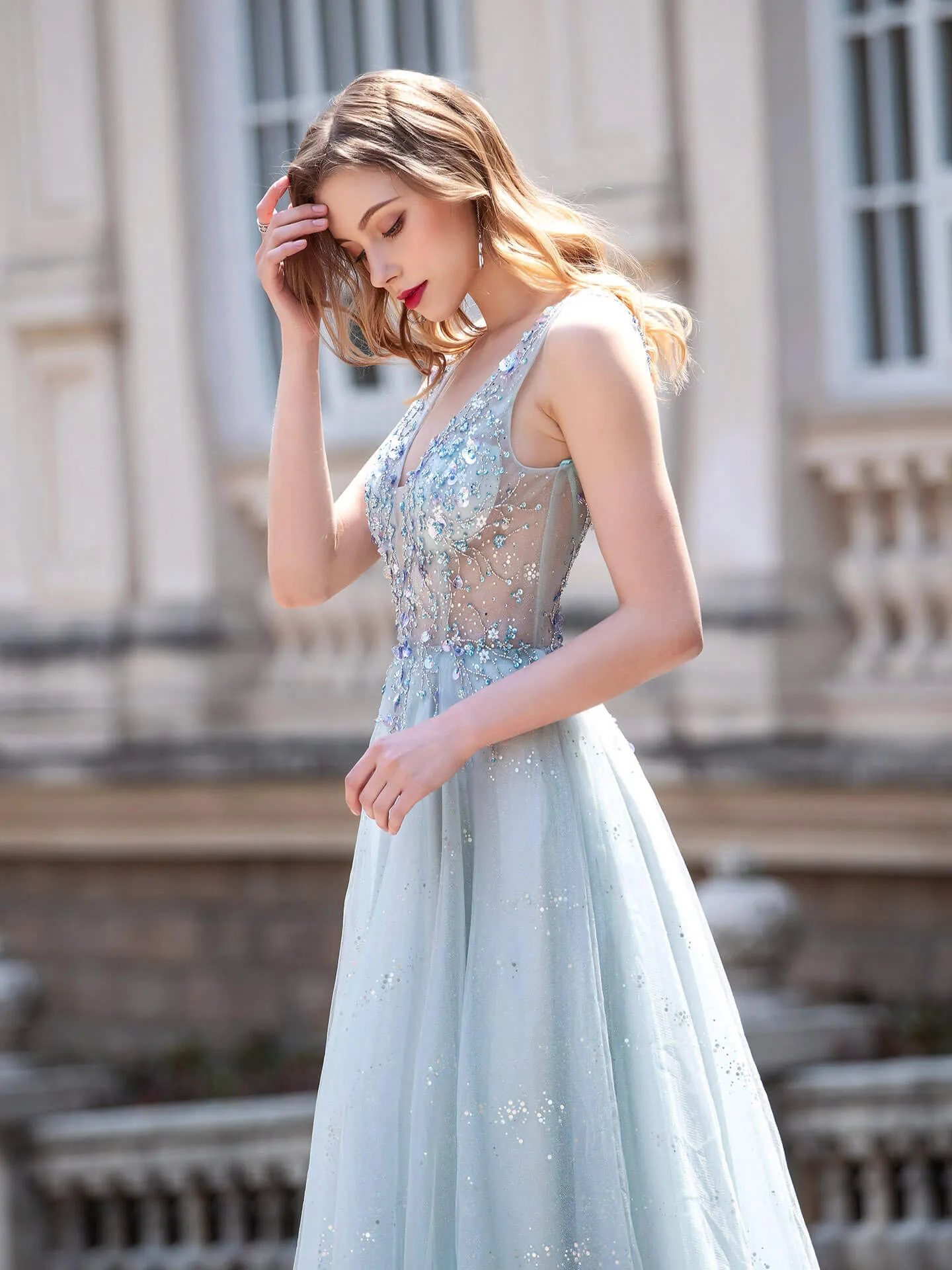 Roycebridal A-line Tulle V-neck Luxurious Sexy Formal Evening Dresses Sleeveless Floor Length