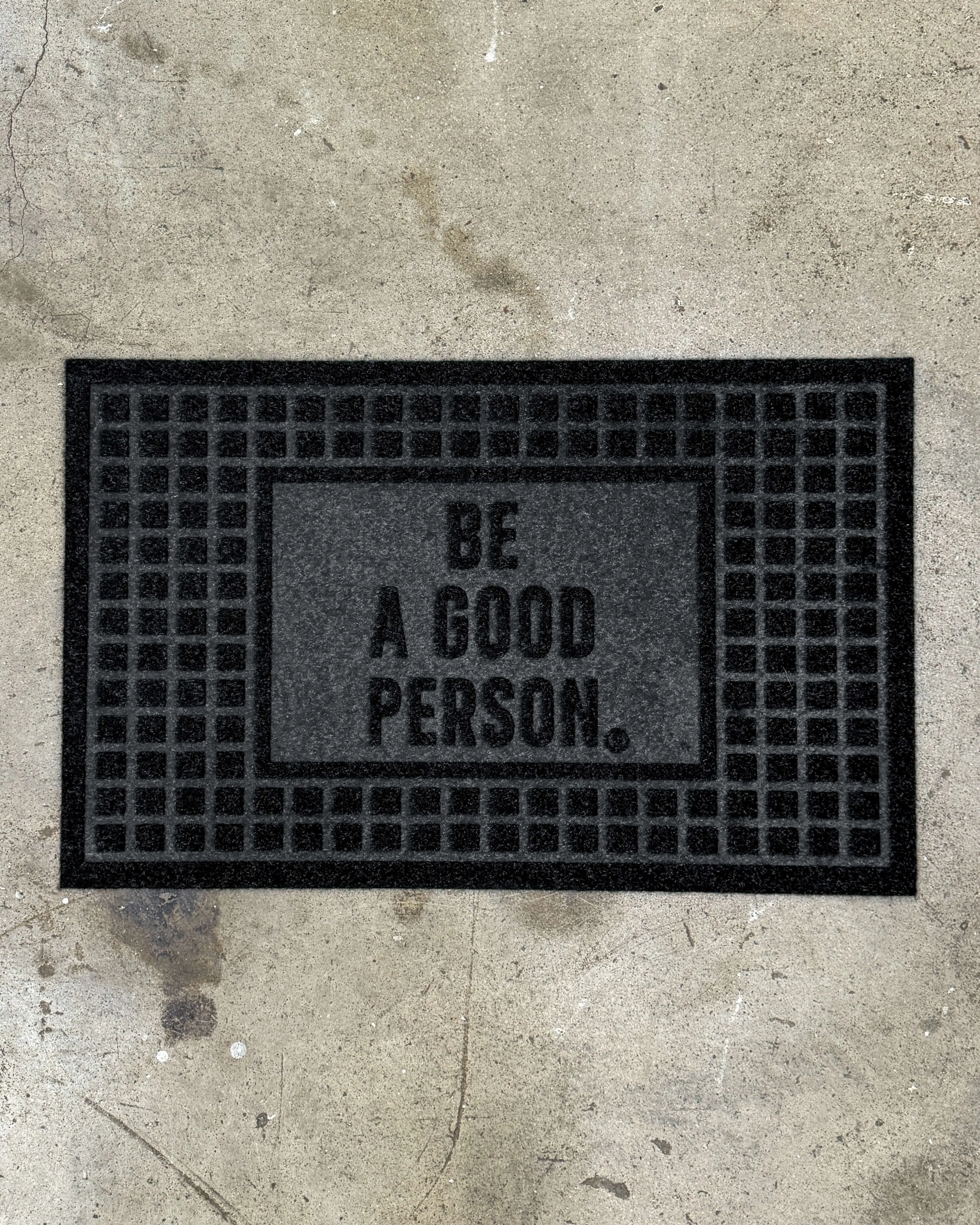 Signature Outdoor Doormat - Black